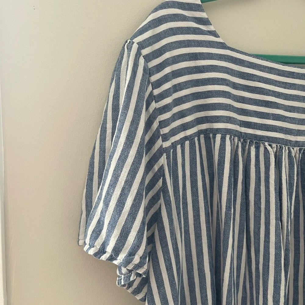 Terra & Sky Blue and White Boxy Short Sleeve Blouse - Picture 10 of 10